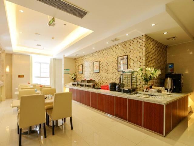 Jinjiang Inn Xianning Yinquan Avenue Hot Spring Hotel Exteriör bild