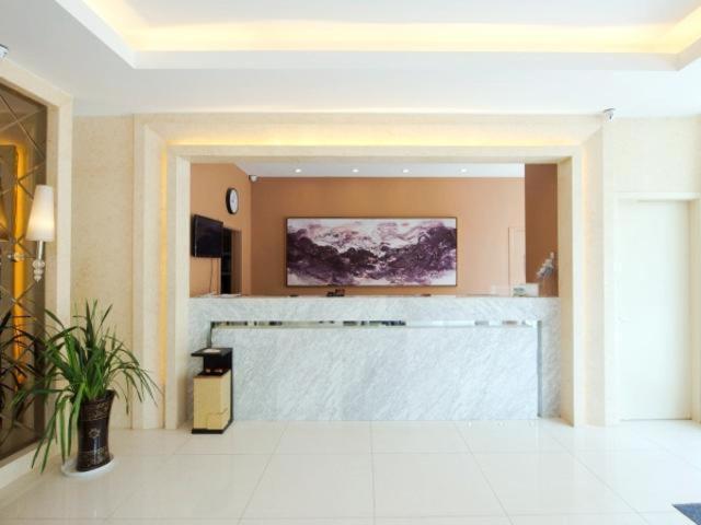 Jinjiang Inn Xianning Yinquan Avenue Hot Spring Hotel Exteriör bild